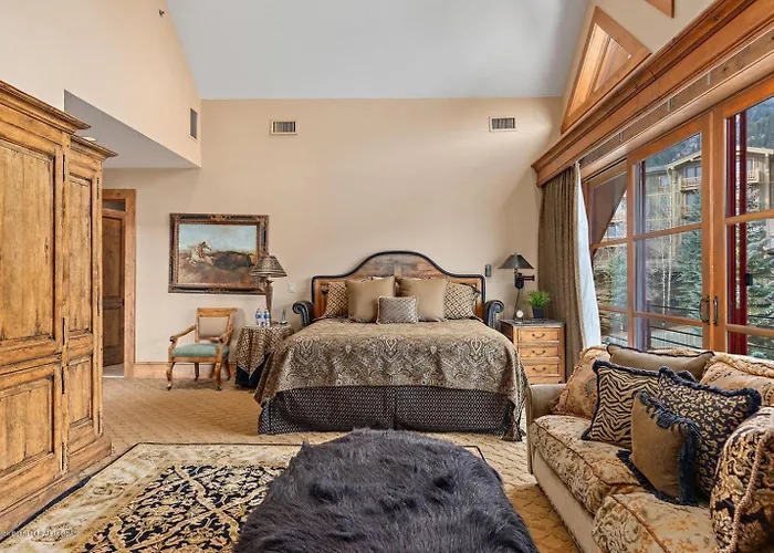 Faraway Jackson Hole Resort 4*