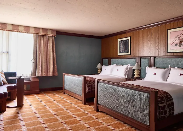 Faraway Jackson Hole 4*